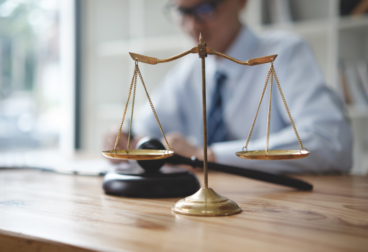 Navigating Bankruptcy Litigation: When You Need a Specialized Lawyer